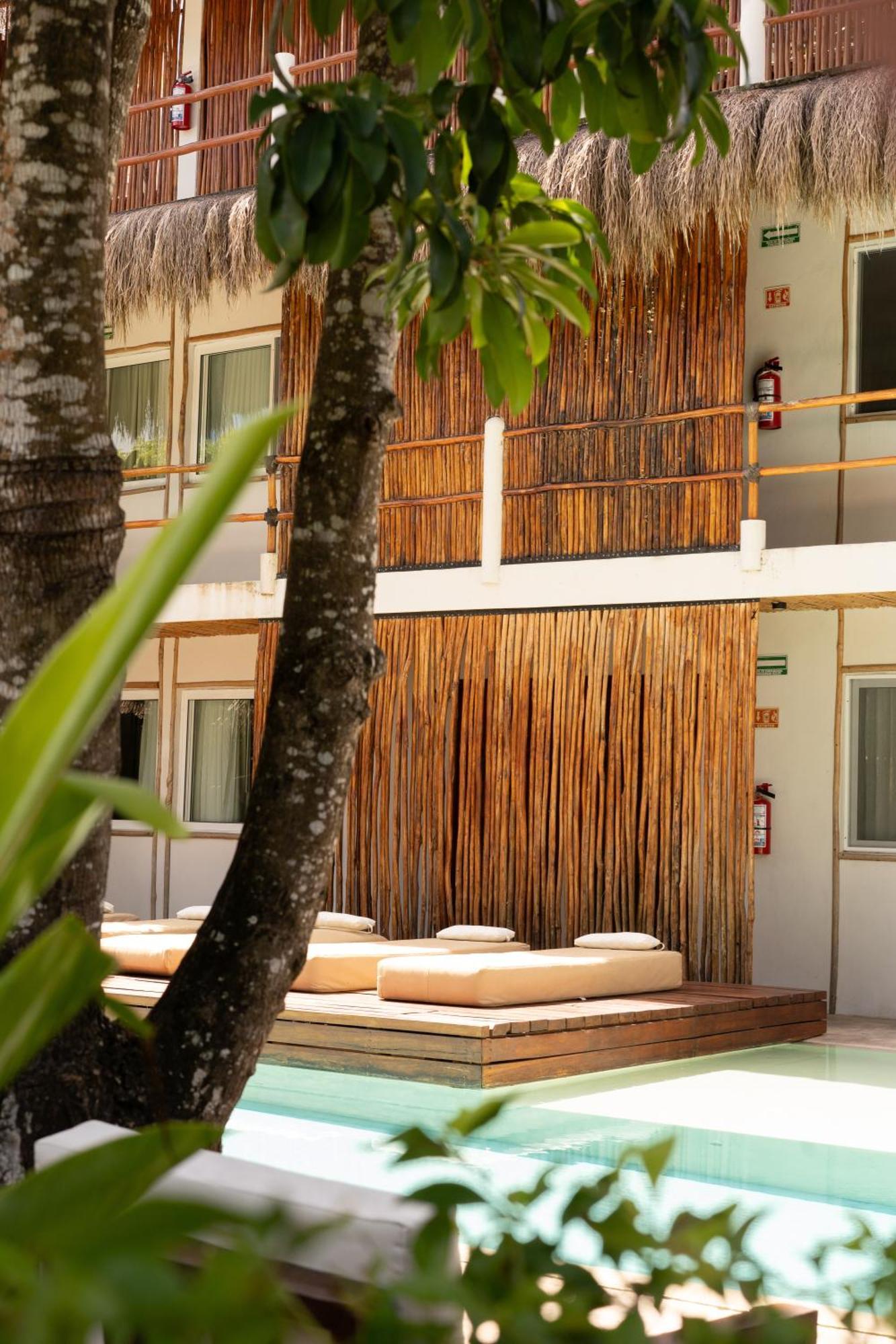Agam Hotel باكالار المظهر الخارجي الصورة